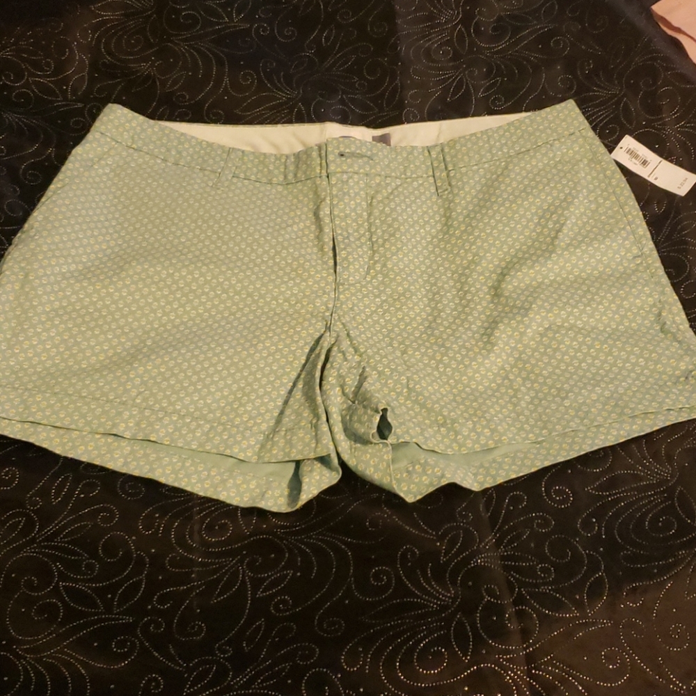 Shorts - Picture 2 of 5